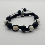 BRATARA ROCA VULCANICA