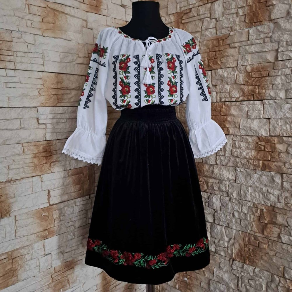 FUSTA CATIFEA CU BRODERIE