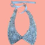 guler cu strasuri din sticla