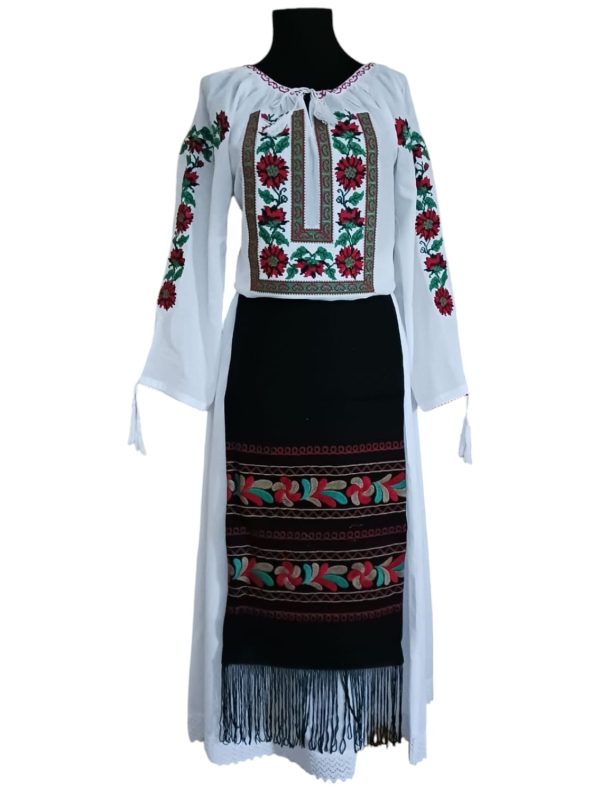 Costum traditional 3 piese[ie, poale, fote] ST 08 - S