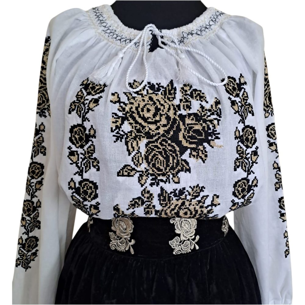 Costum traditional 3 piese(ie,fusta,vesta) ST15 - imagine 4