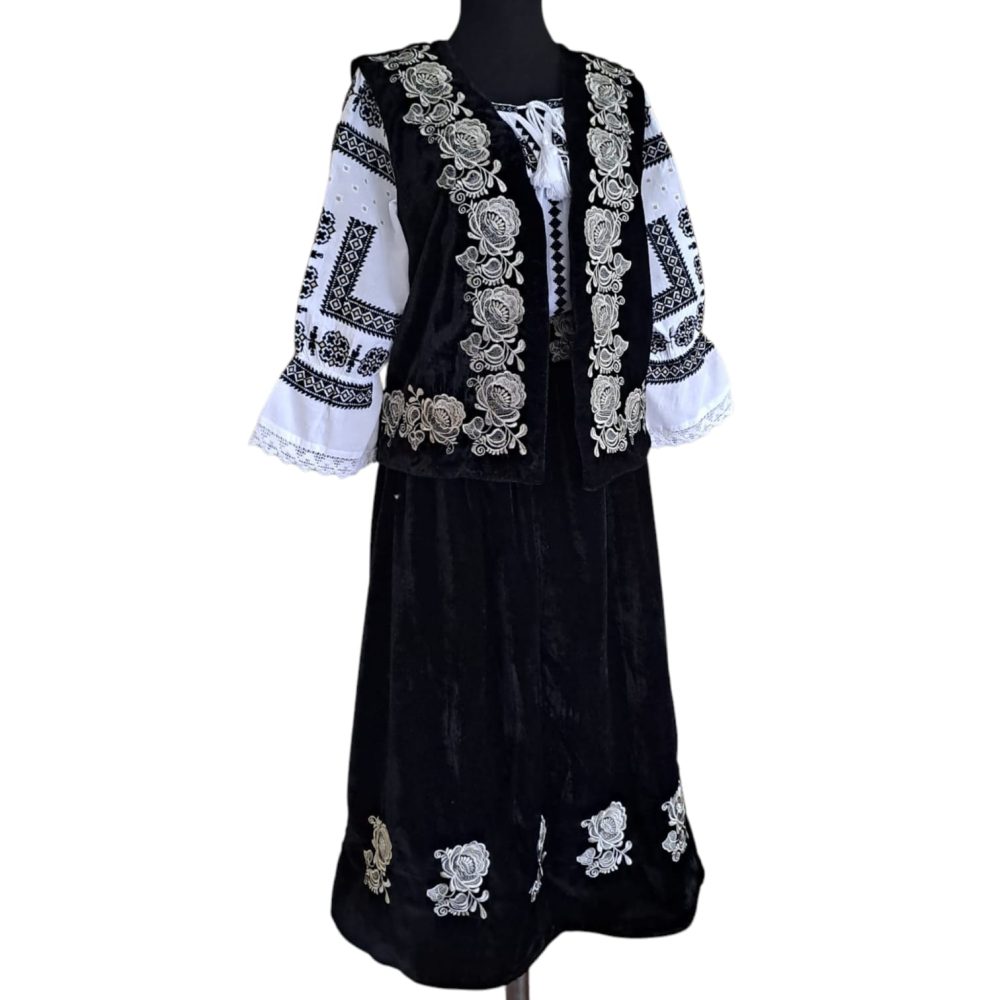 Set traditional 3 piese(ie,fusta,vesta) ST16 - imagine 2