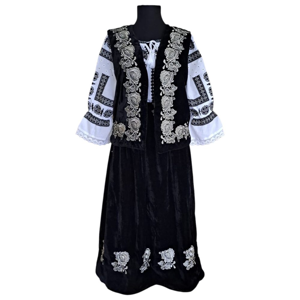 Set traditional 3 piese(ie,fusta,vesta) ST16