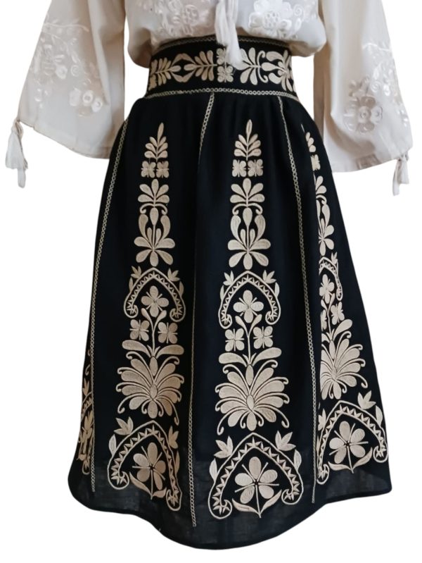 Fusta traditionala F49 - XL