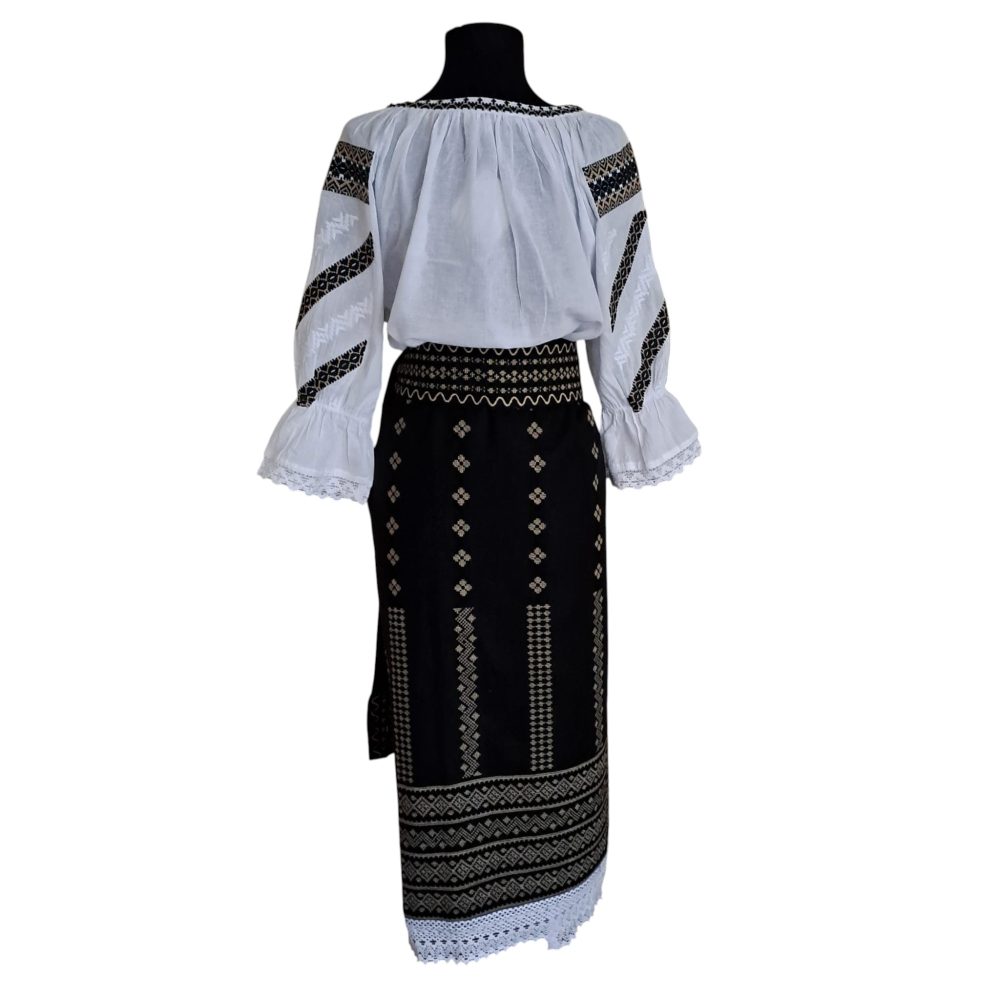 Costum traditional 3 piese(ie,catrinta,brau) ST20 - imagine 3
