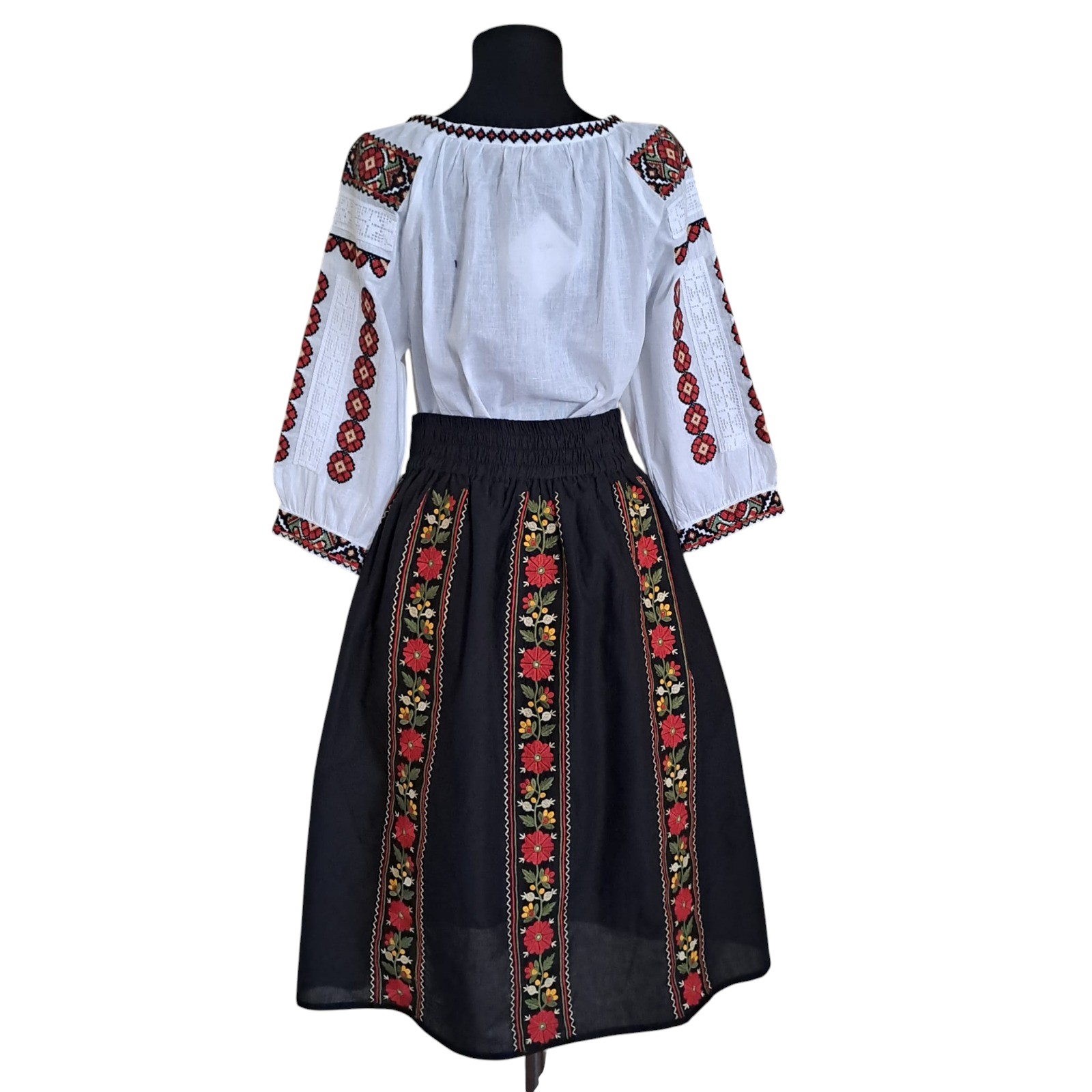 Set ie cu fusta IF02 - imagine 3