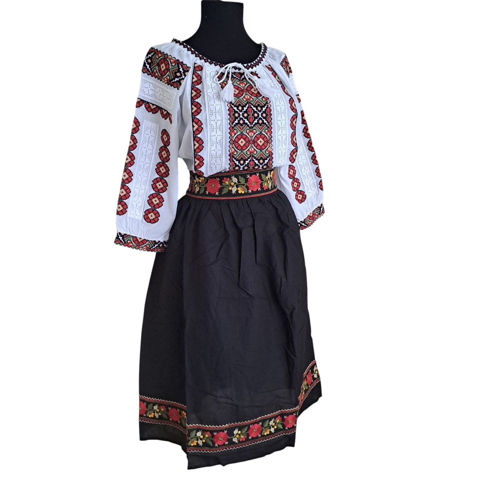 Set ie cu fusta IF06 - imagine 3