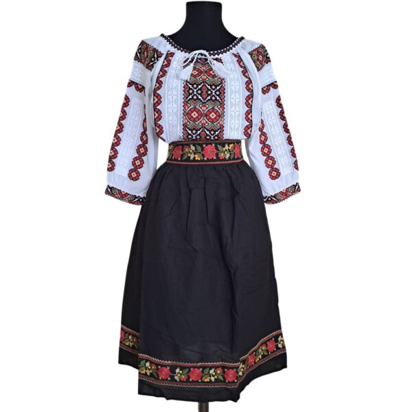 Set ie cu fusta IF06