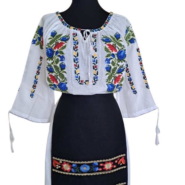 Costum traditional 3 piese(ie, poale, fote) ST26 - imagine 3