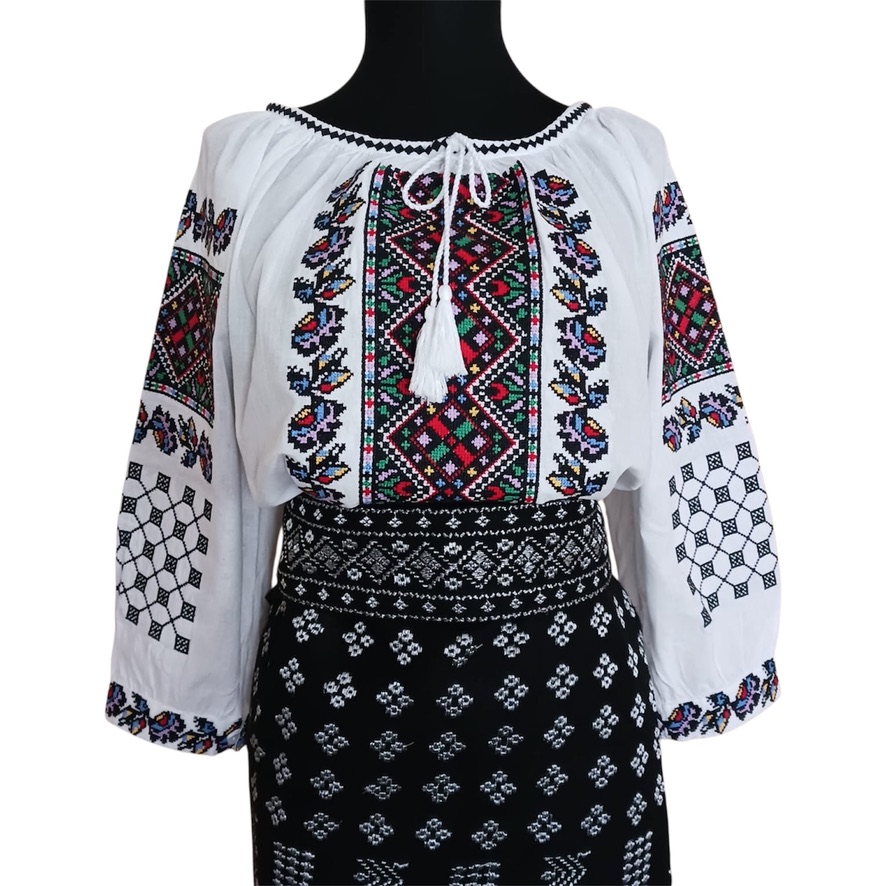 Costum traditional 3 piese(ie, catrinta, brau) ST27 - imagine 3