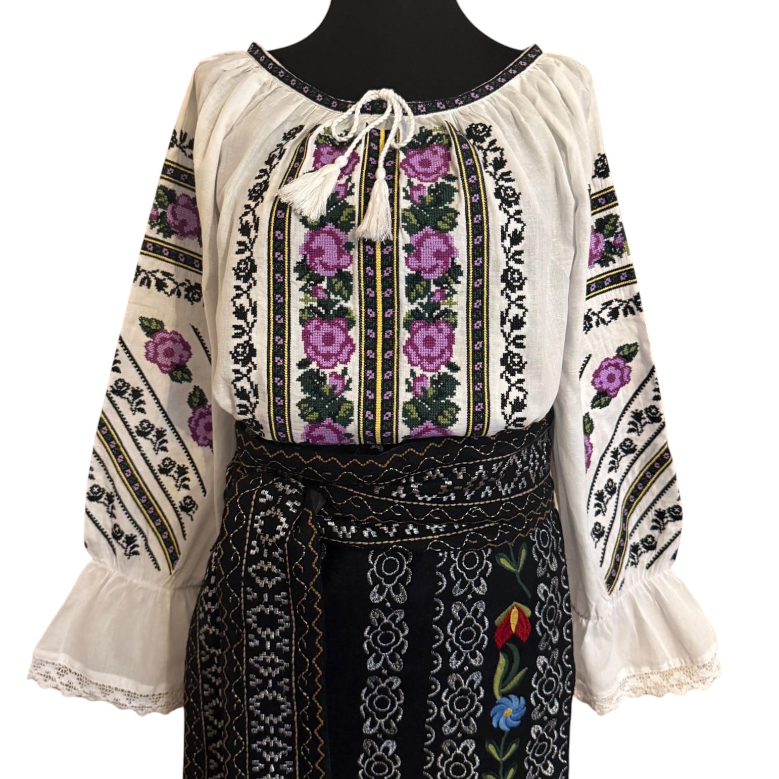 Costum traditional 3 piese (ie,catrinta,brau) ST30 - imagine 3