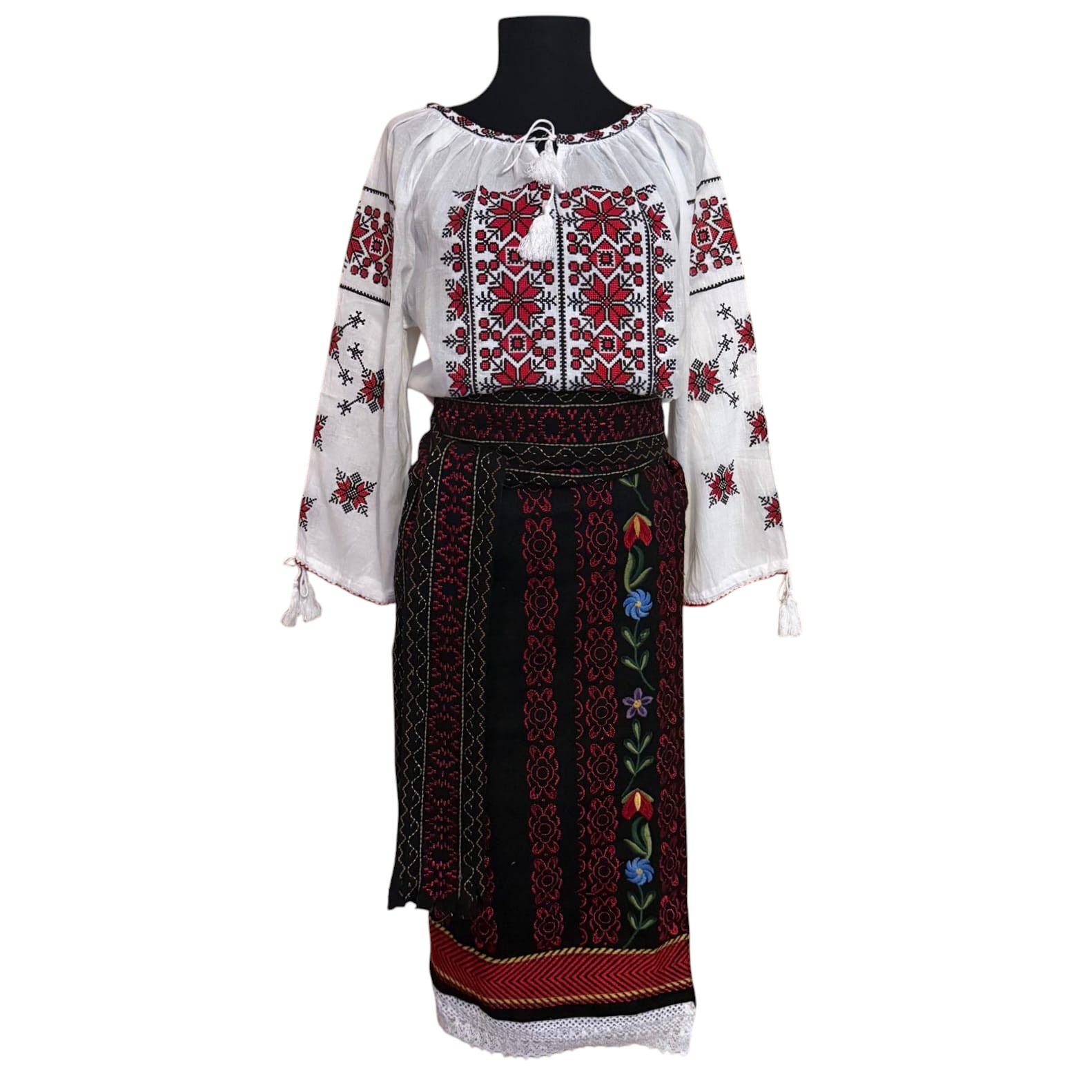 Costum traditional 3 piese (ie,brau,catrinta) ST33