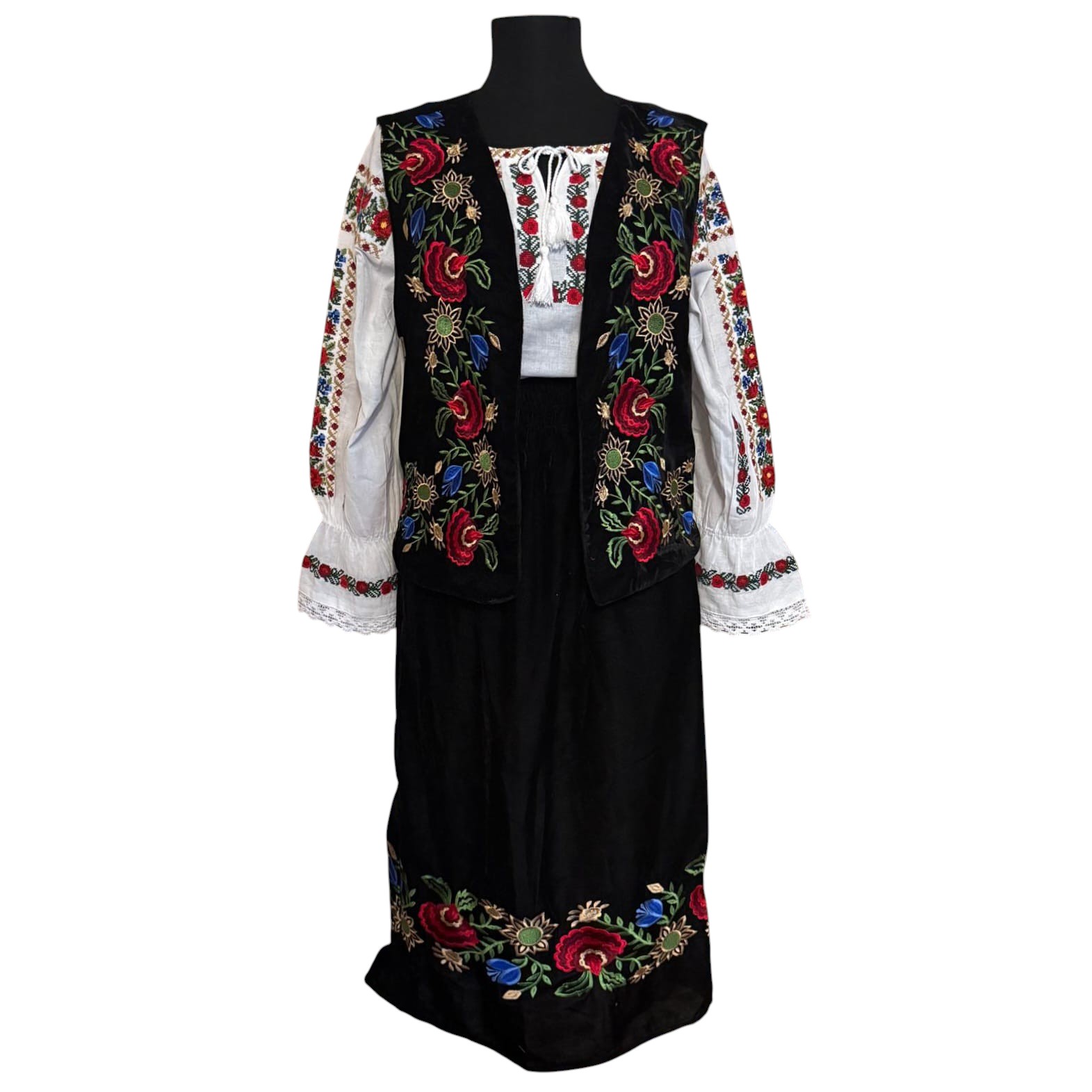 Costum traditional ST37