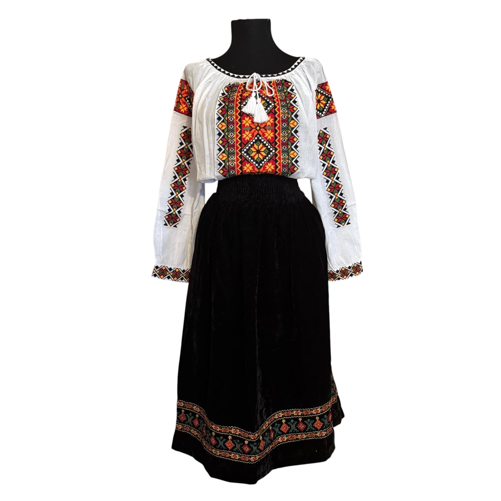 Set ie cu fusta IF62