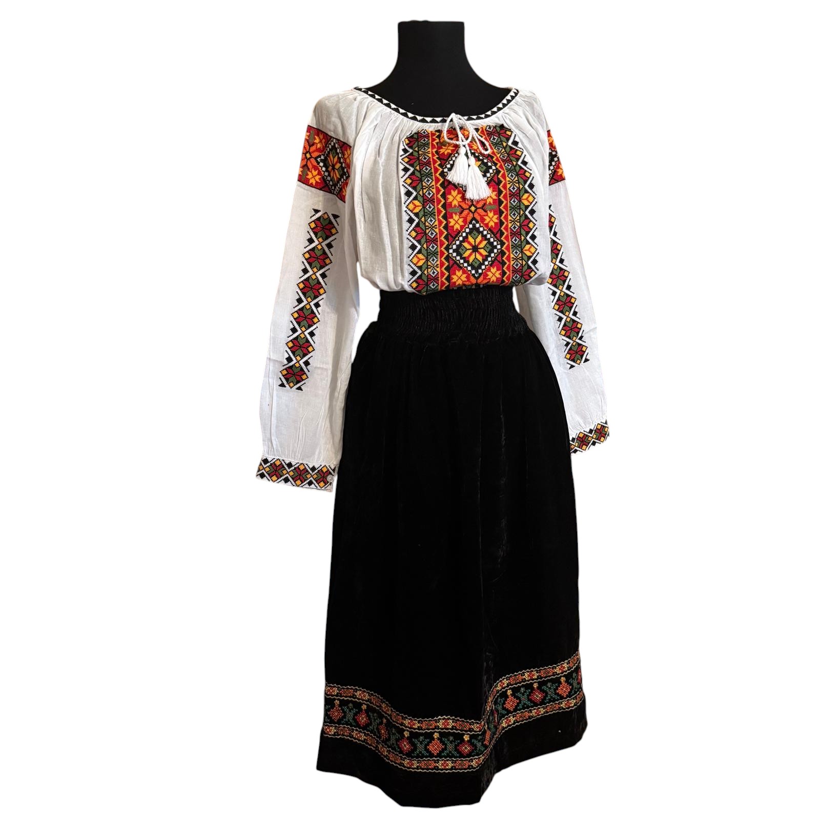 Set ie cu fusta IF62 - imagine 2