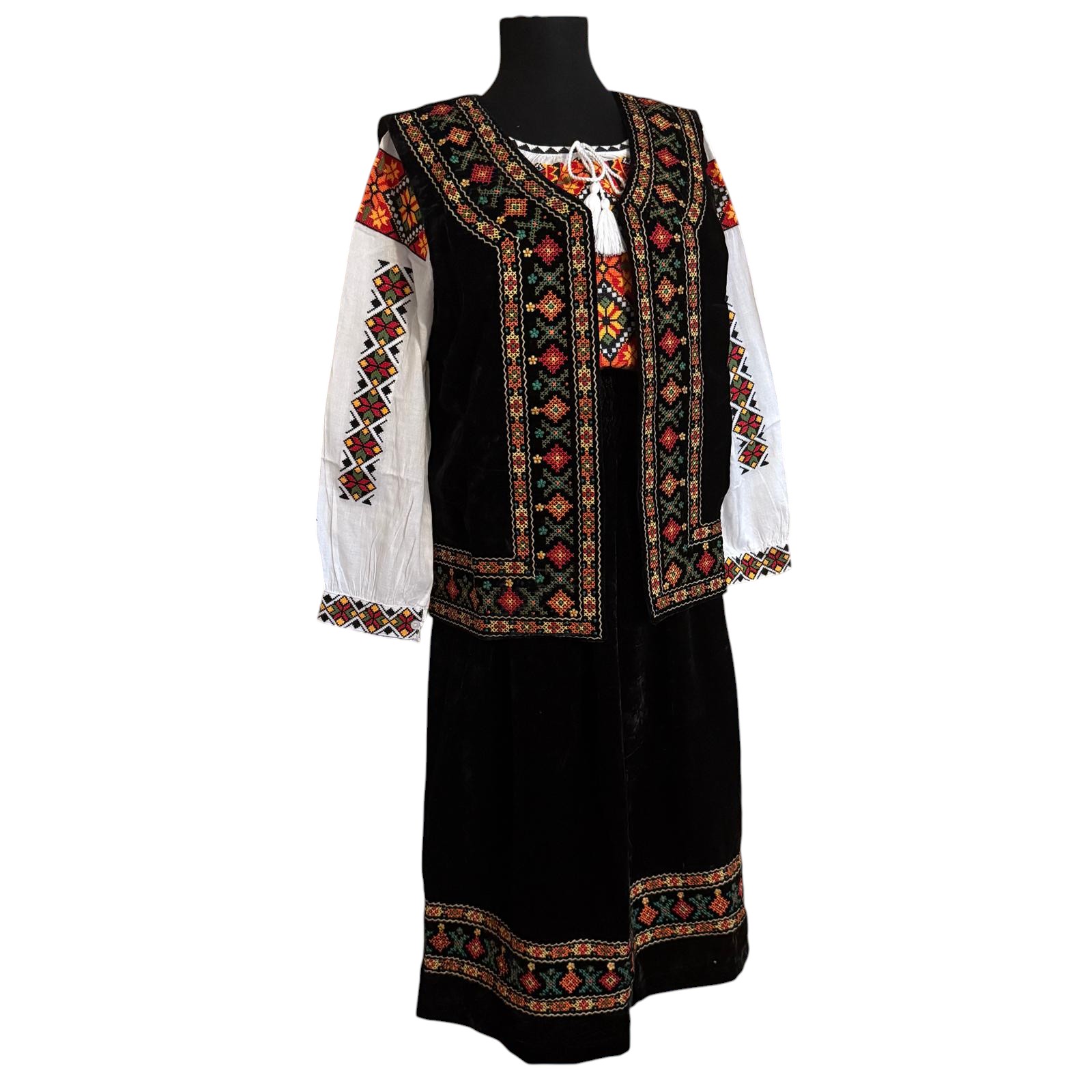 Costum traditional ST38 - imagine 2