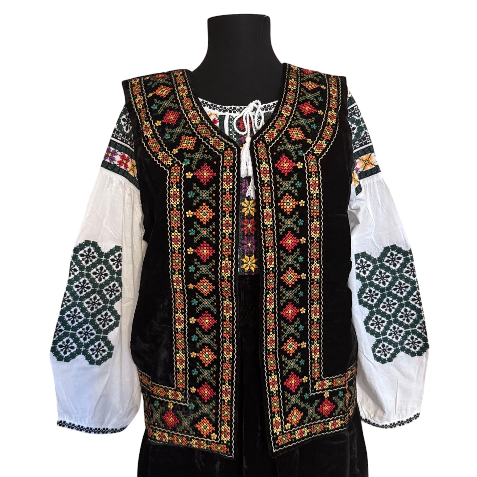 Costum traditional ST40 - imagine 4