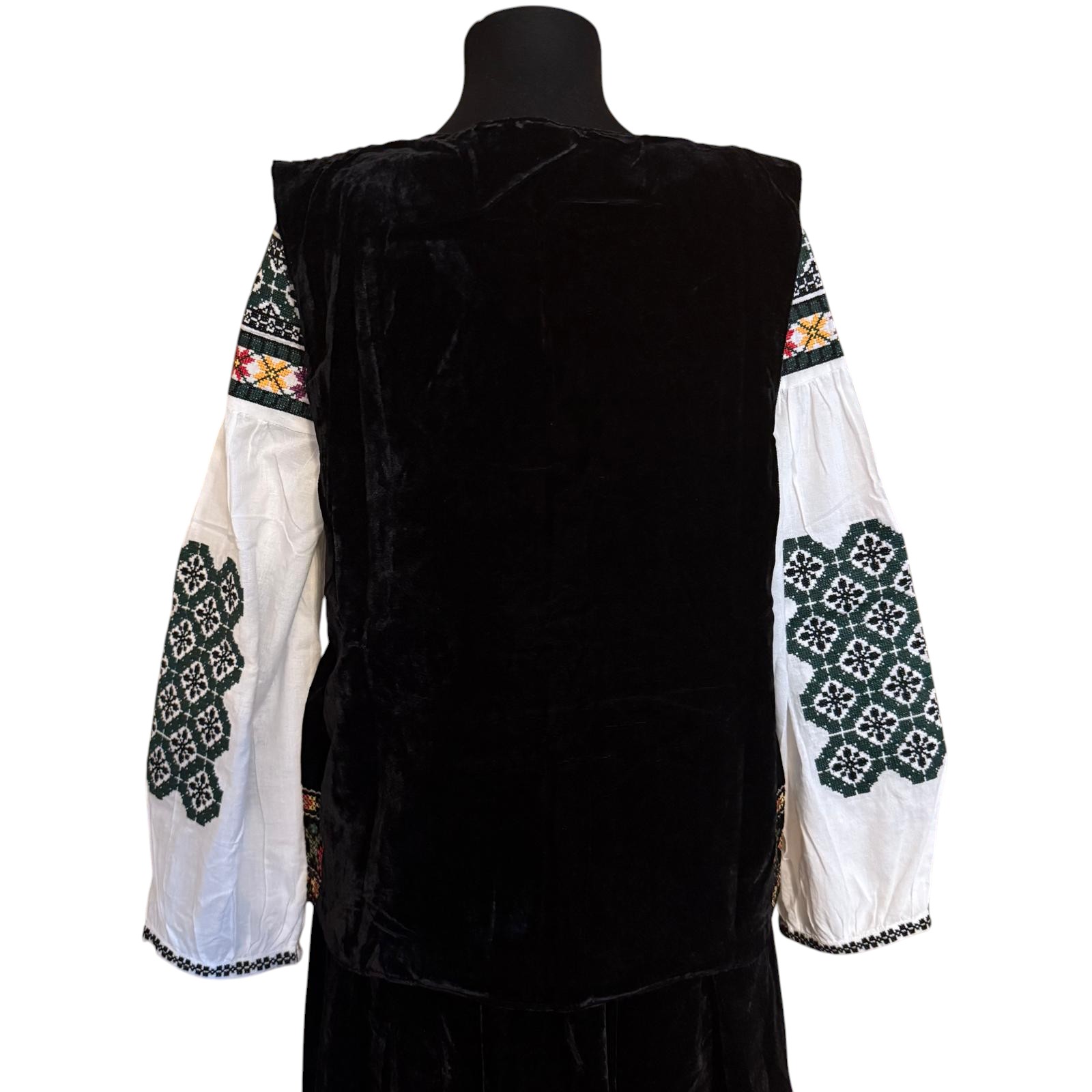 Costum traditional ST40 - imagine 6