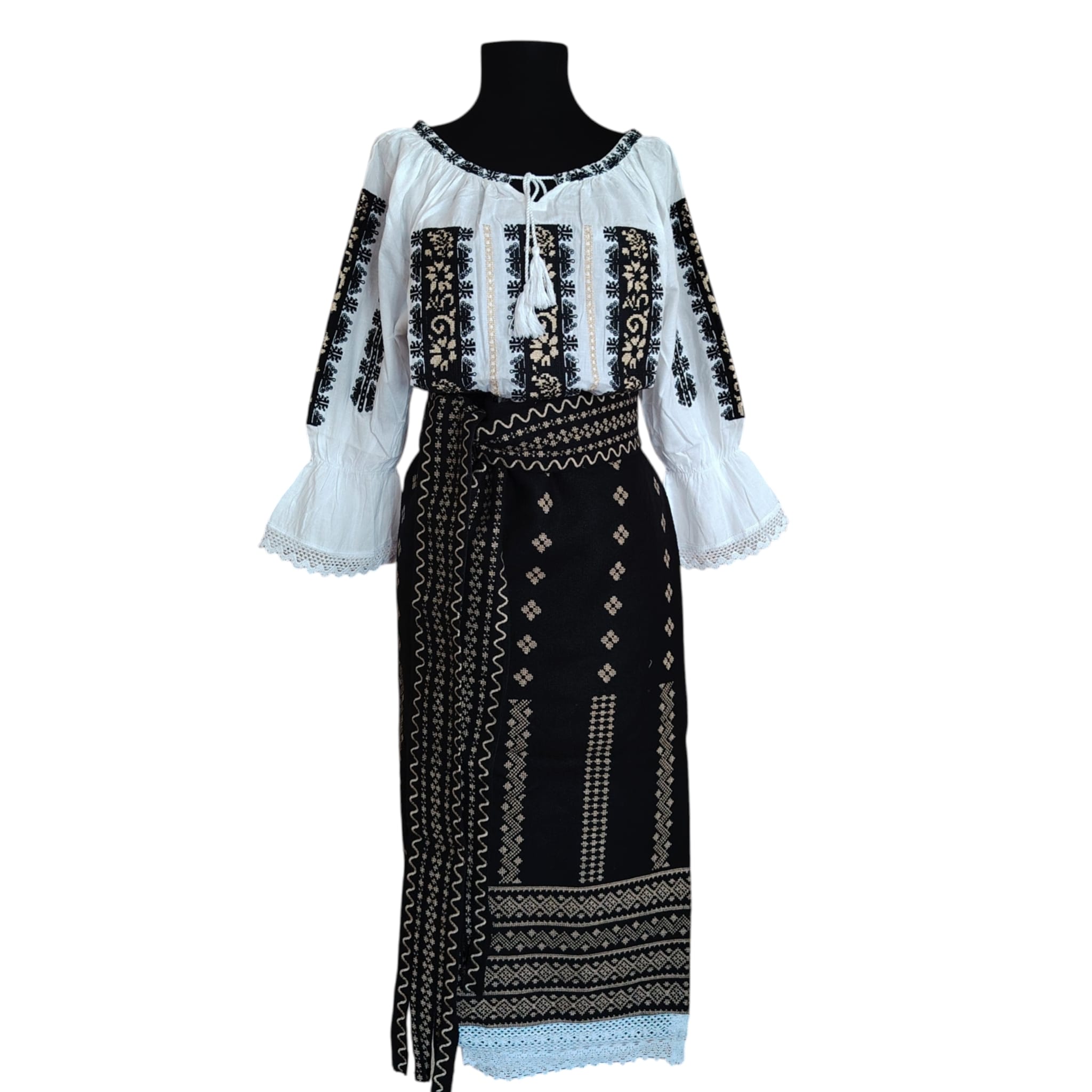 Costum traditional 3 piese ST39 - imagine 2